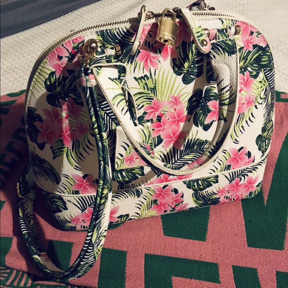 JustFab Handbags - Gently loved pink and green handbag